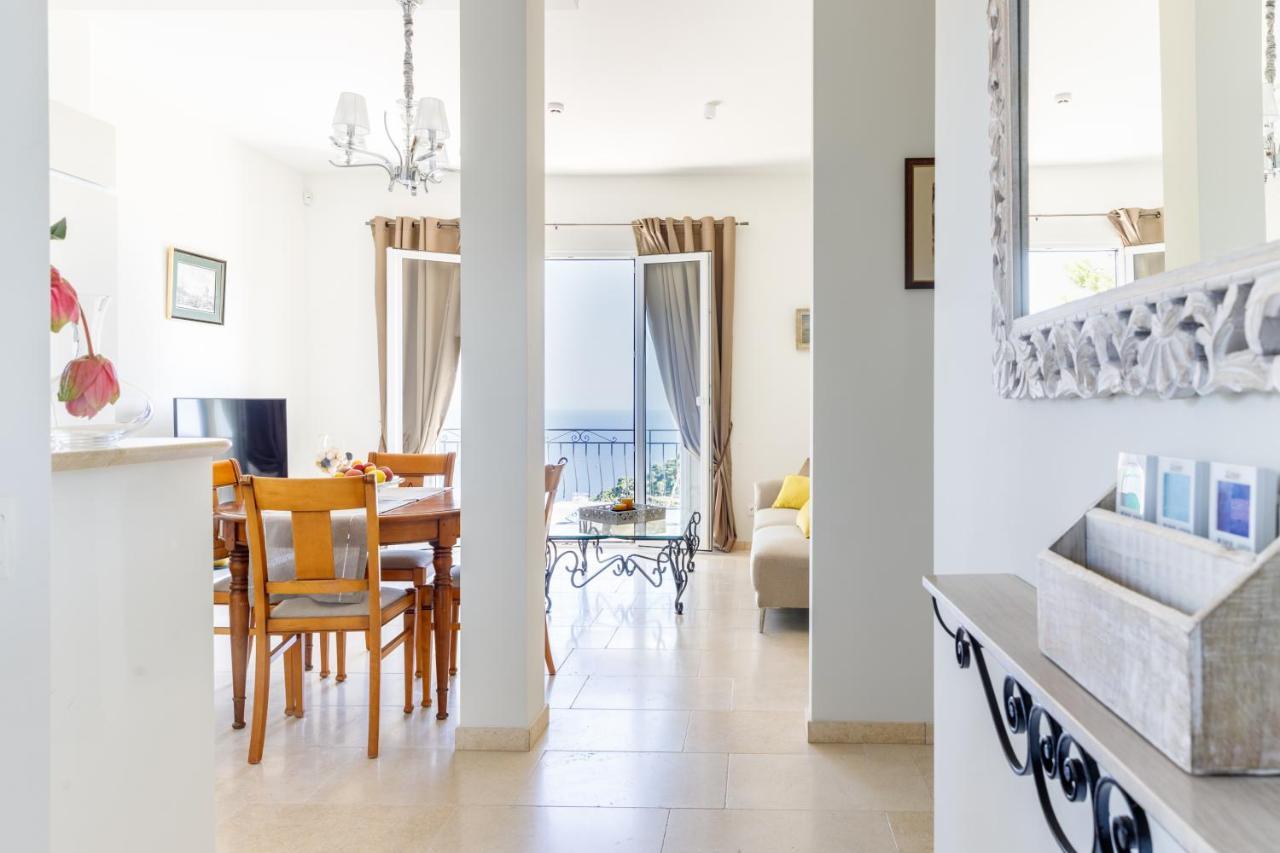וילפראנש-סור-מר Sea View Apartment Between Nice And Monaco - 1 מראה חיצוני תמונה