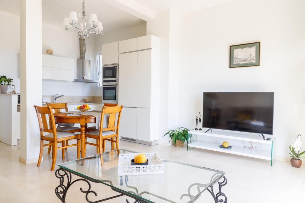 וילפראנש-סור-מר Sea View Apartment Between Nice And Monaco - 1 מראה חיצוני תמונה